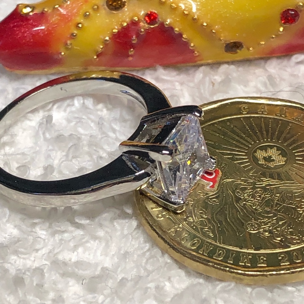 Square solitaire ring-NWOT - Picture 6 of 10